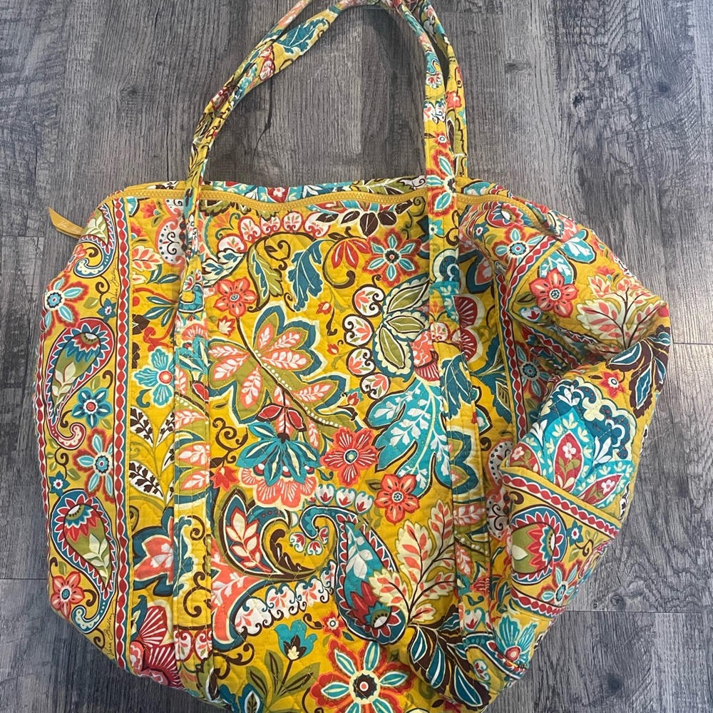 Vera Bradley duffle bag